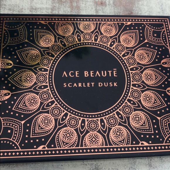 Brand new Ace Beautē eyeshadow - Picture 3 of 3